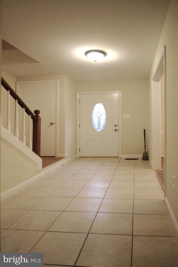 https://bt-photos.global.ssl.fastly.net/brightmls/orig_boomver_1_805259769108-2.jpg