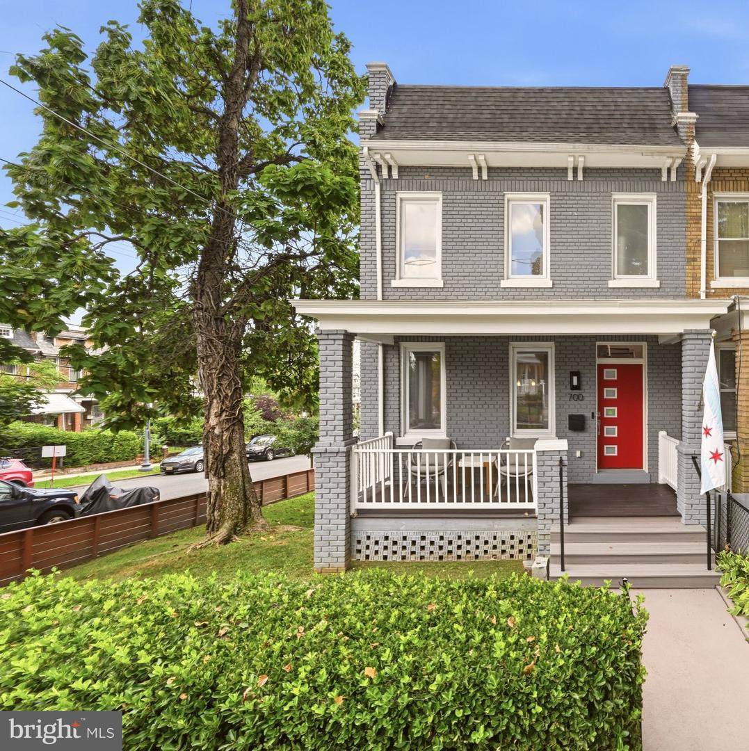 700 Longfellow Street - Photo 1
