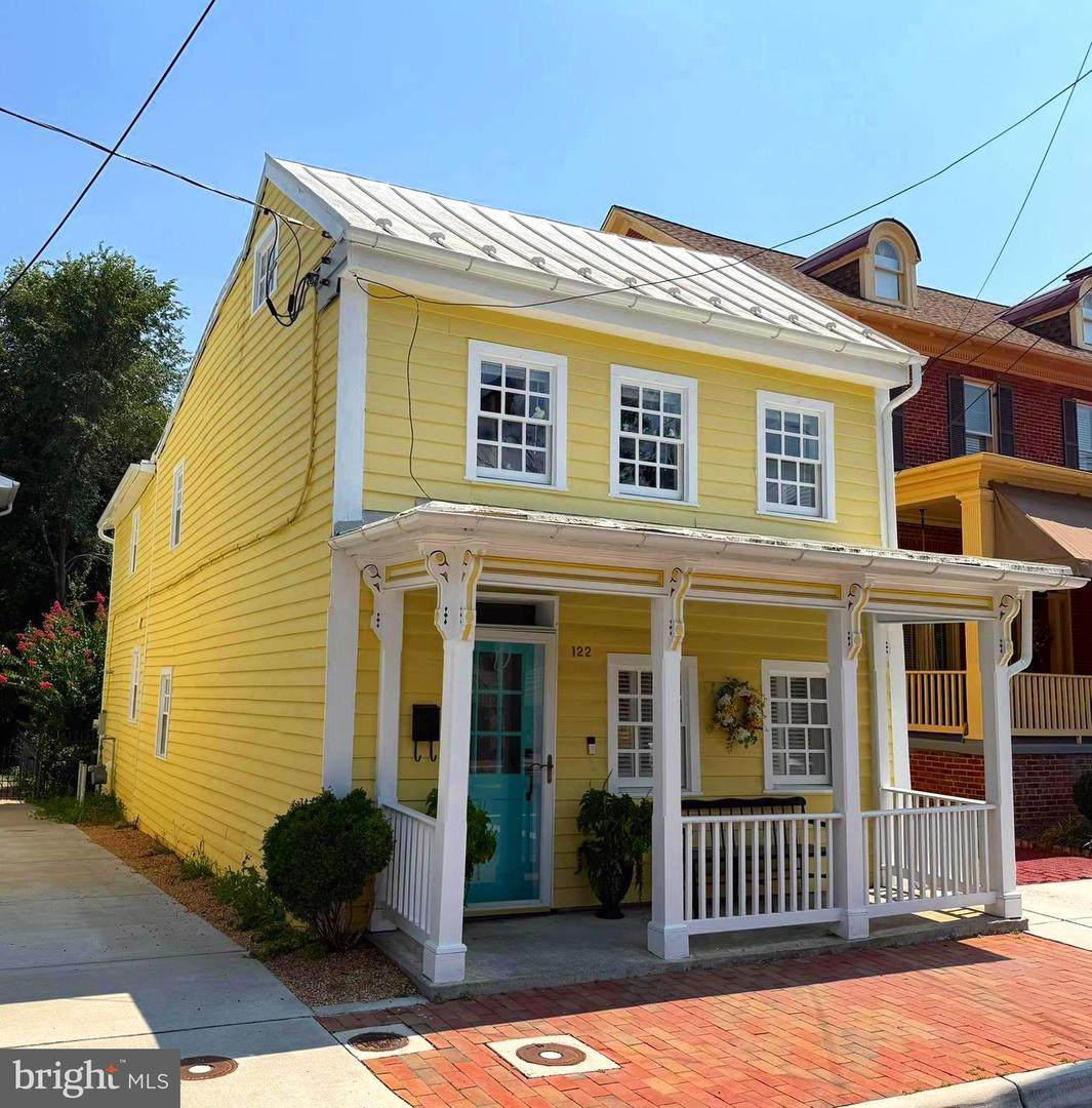 122 Washington Street - Photo 1