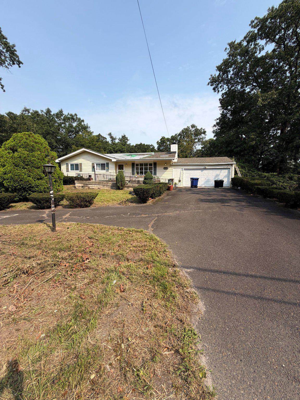 635 Lakehurst Road - Photo 1