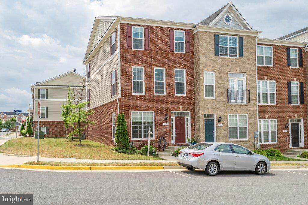 42713 Tunstall Terrace - Photo 1