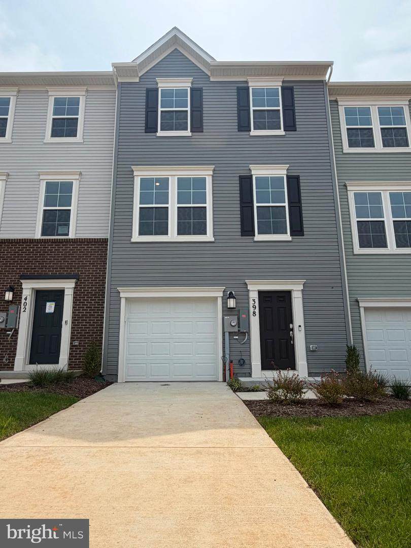 398 Seeback Drive - Photo 1