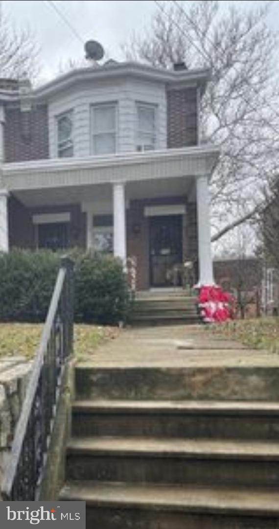 4404 Disston - Photo 1