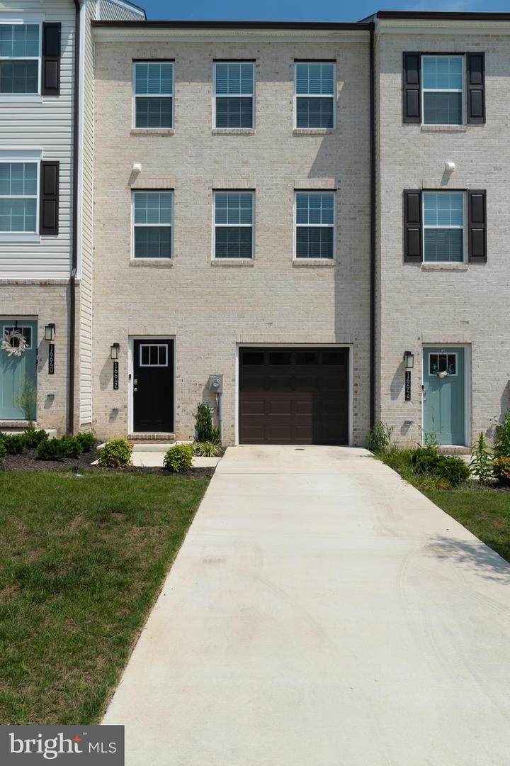 16642 Green Glade Dr - Photo 1