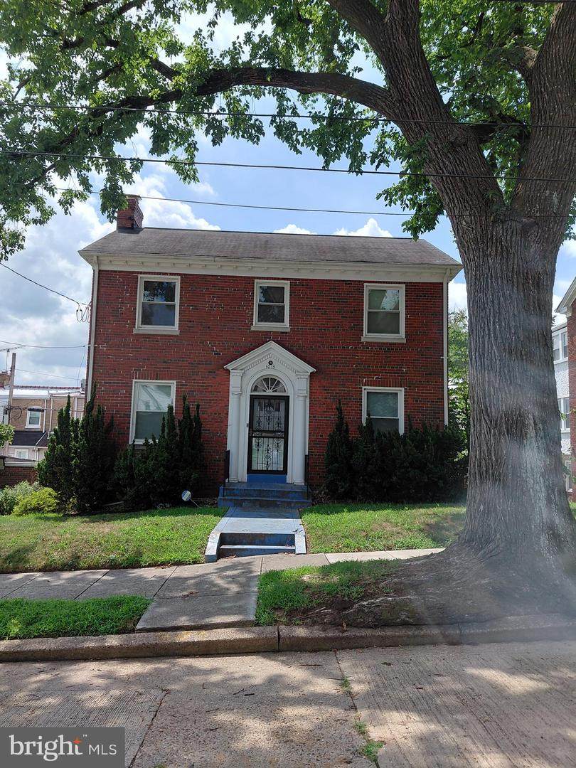 1015 Urell Place - Photo 1