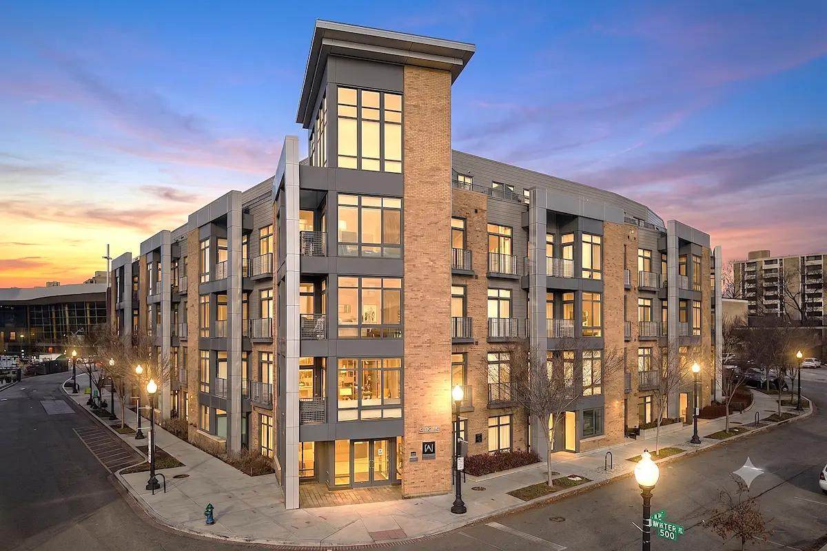 525 Water Street - Photo 1