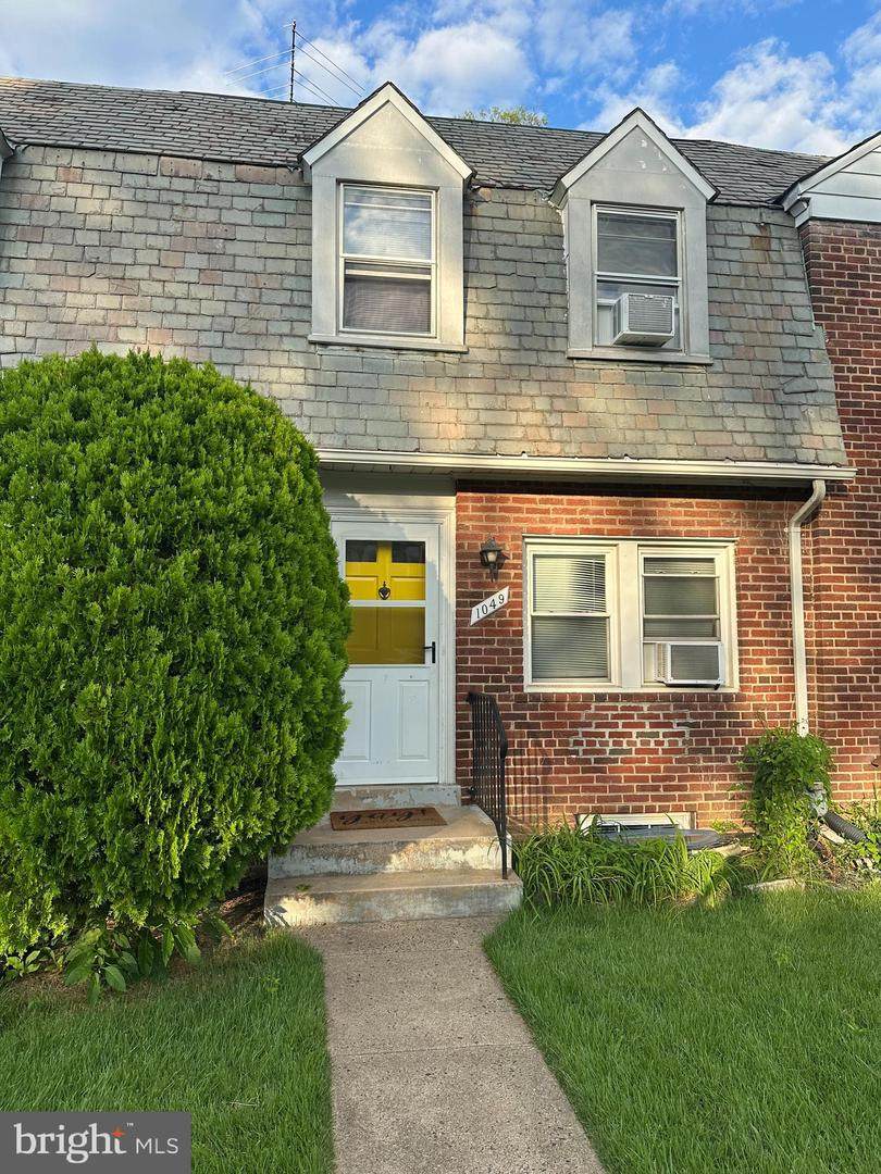 1049 Monroe Street - Photo 1