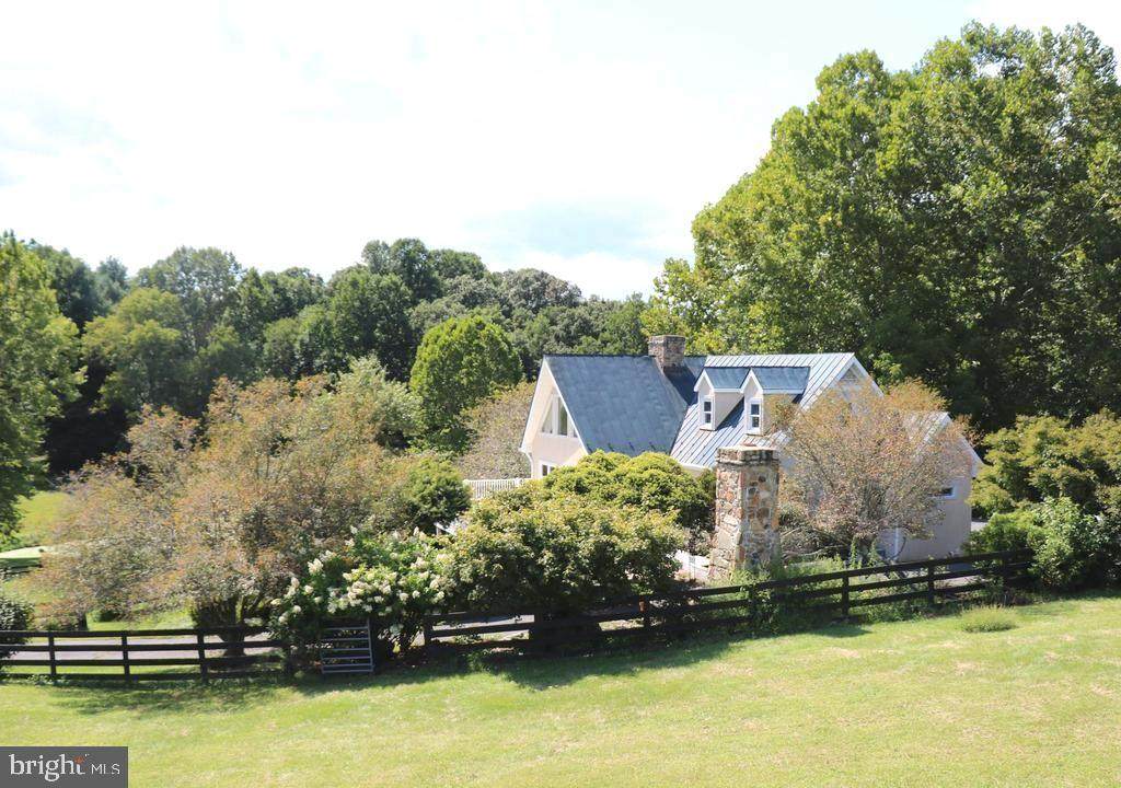 9078 Knoll Run Lane - Photo 1