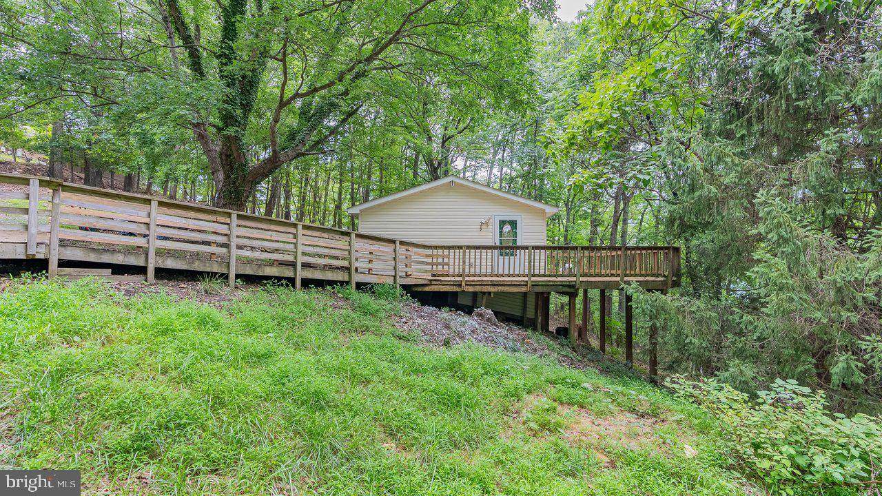 479 Vesey Drive - Photo 1