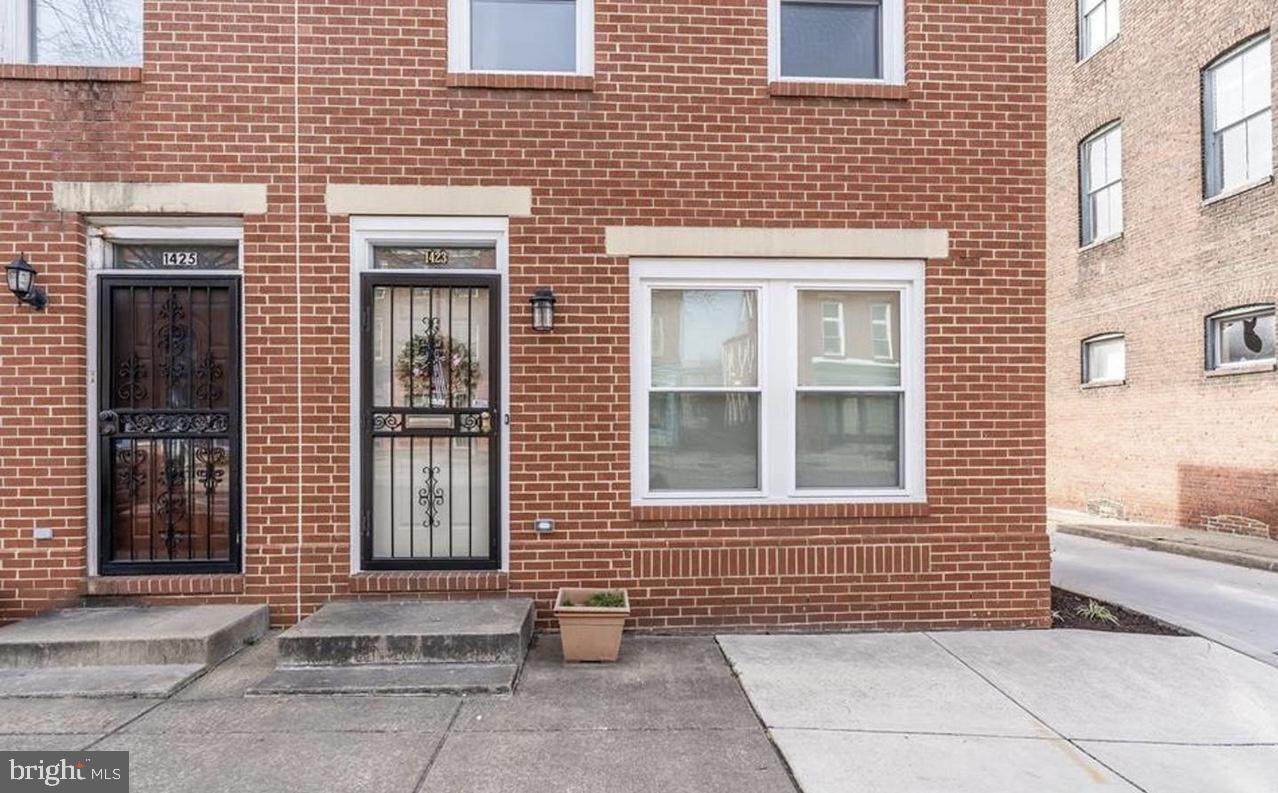 1423 Baltimore Street - Photo 1