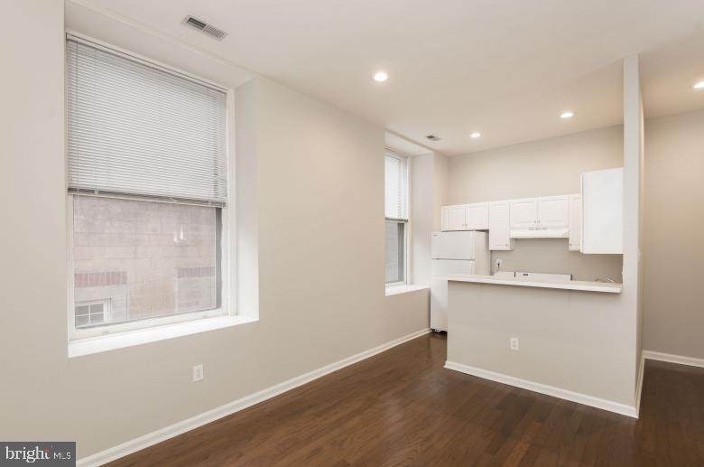 145 13TH Street - Photo 1