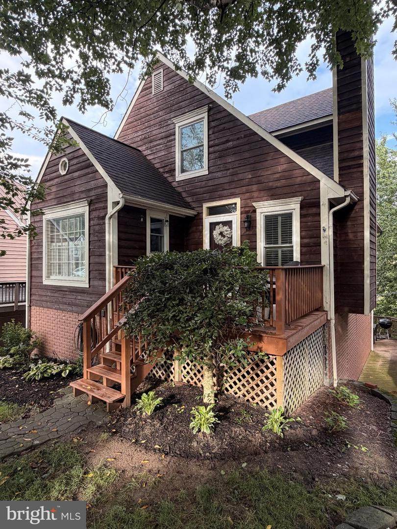 6582 Hemlock Point Road - Photo 1