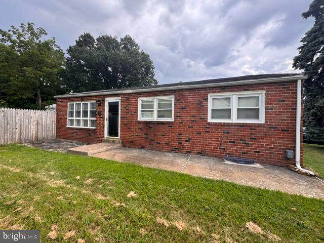 607 Ashland Avenue - Photo 1