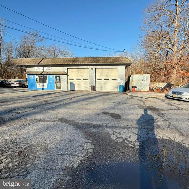 821 Tuckahoe Road - Photo 1