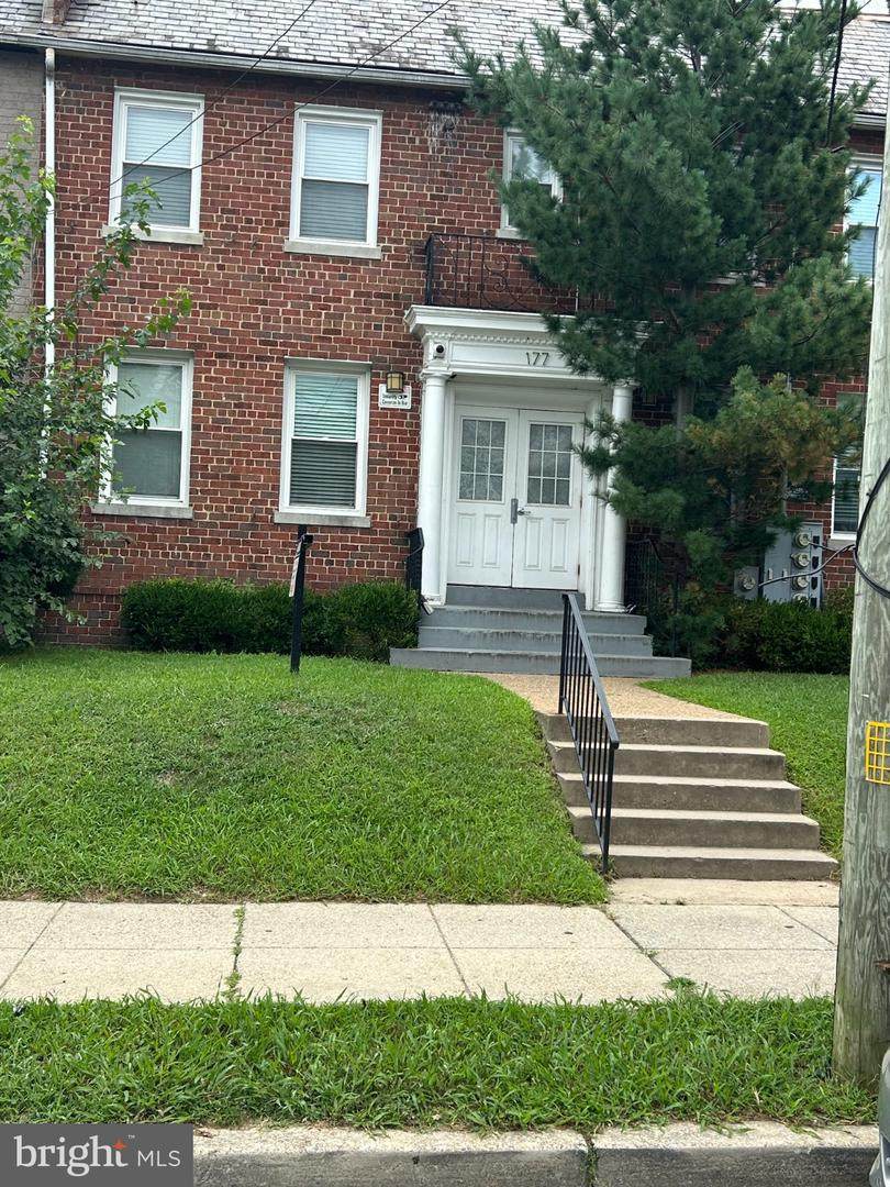 177 36TH Street - Photo 1