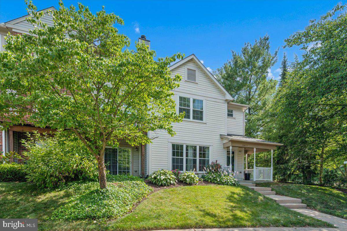 2611 Warren Way - Photo 1