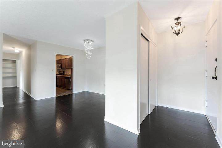 https://bt-photos.global.ssl.fastly.net/brightmls/orig_boomver_1_805304640480-2.jpg
