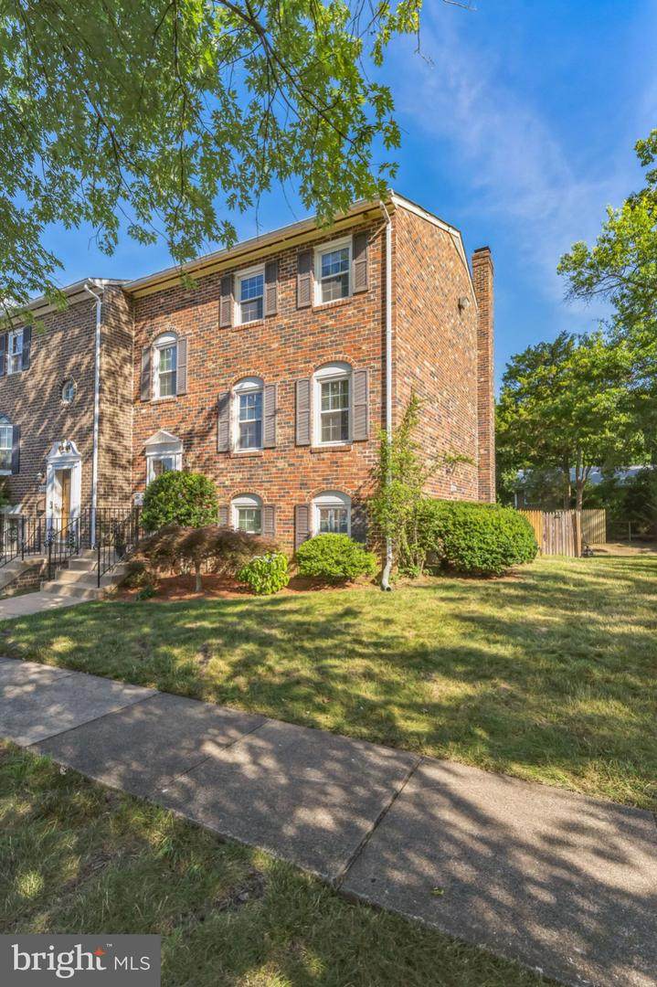 4600 Linmar Court - Photo 1