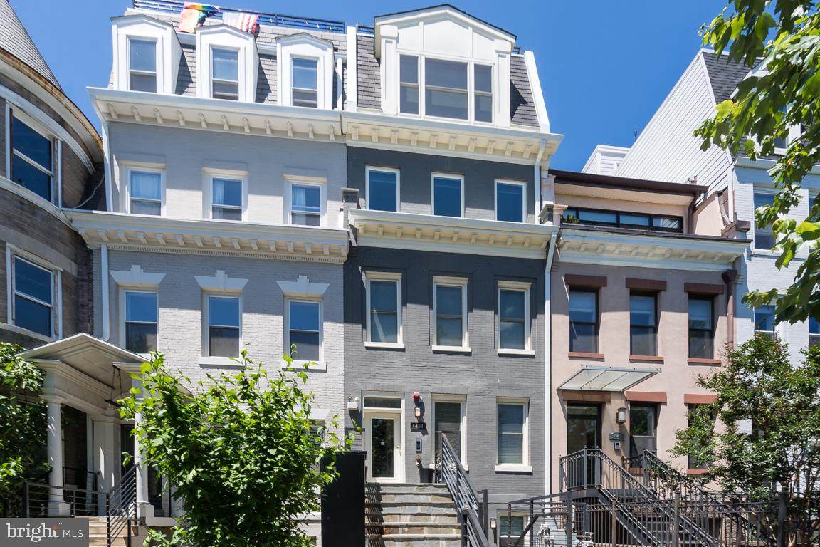 1451 Girard Street - Photo 1