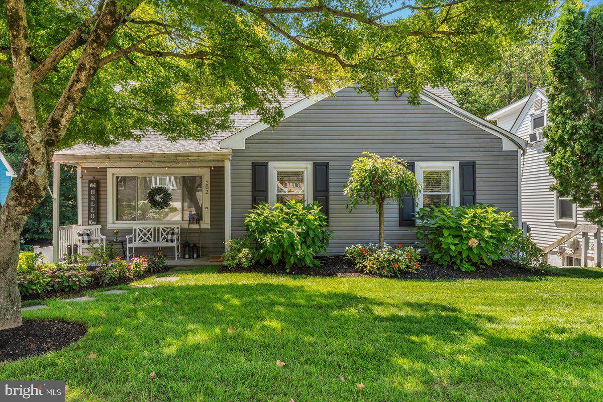 202 Westmont Avenue - Photo 1