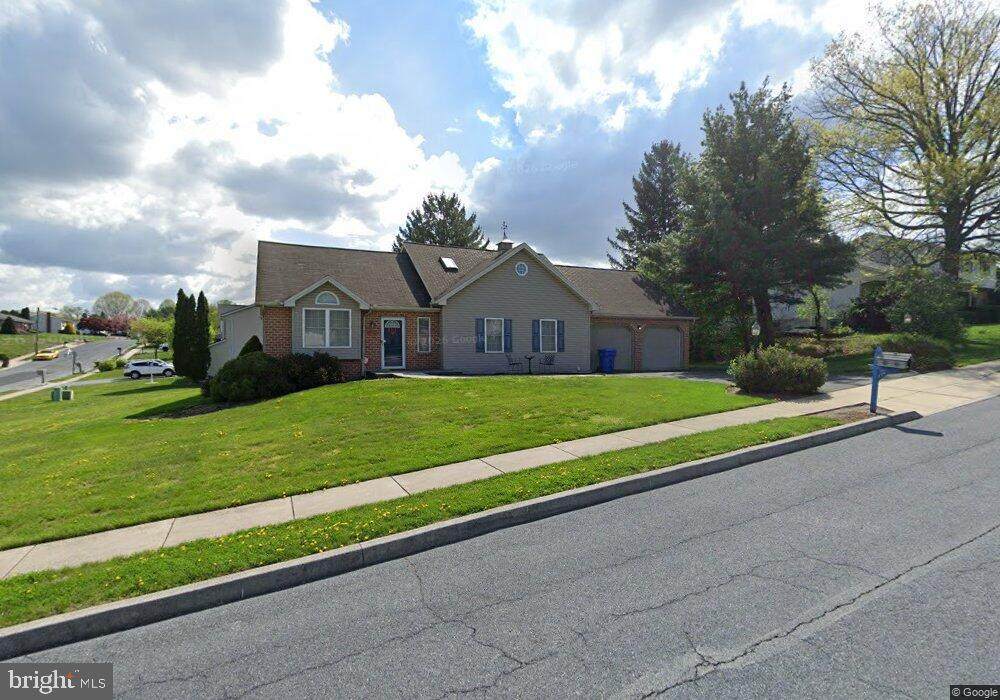 331 Eddington Avenue - Photo 1