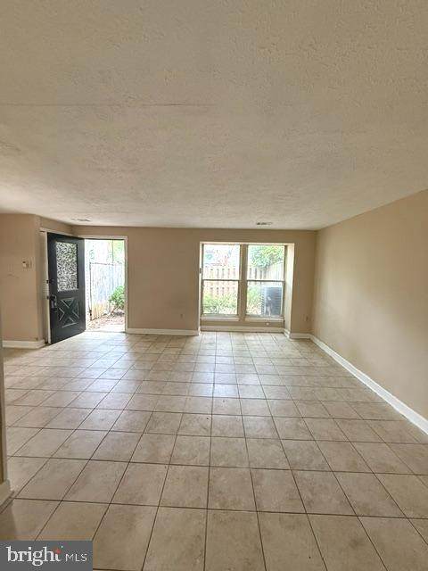 https://bt-photos.global.ssl.fastly.net/brightmls/orig_boomver_1_805317457918-2.jpg