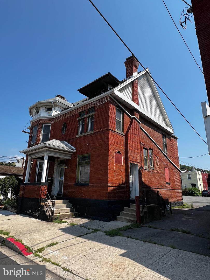 163 Mechanic Street - Photo 1