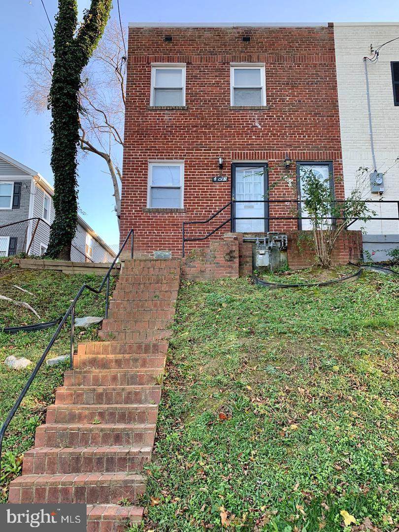 4027 Ely Place - Photo 1
