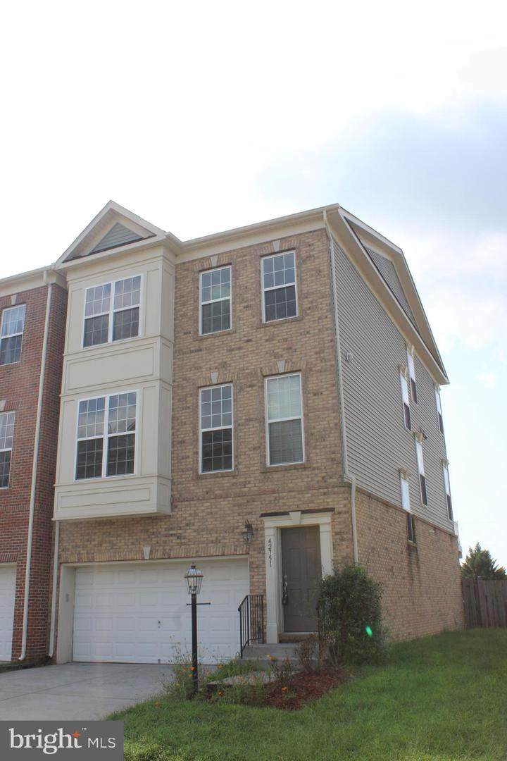 42751 Puller Terrace - Photo 1