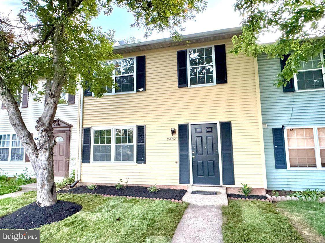 8658 Woodhue Court - Photo 1