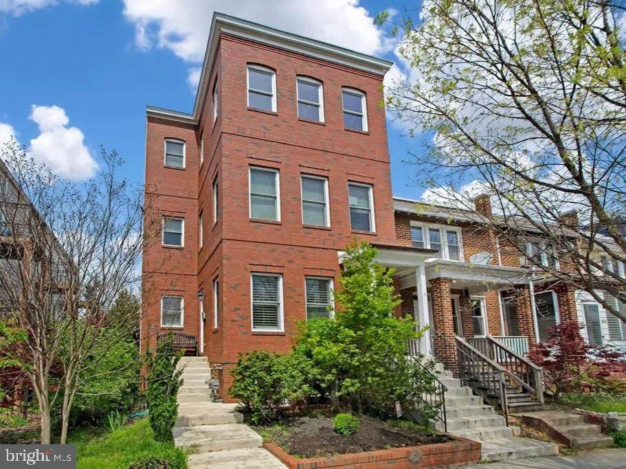1804 Independence Avenue - Photo 1