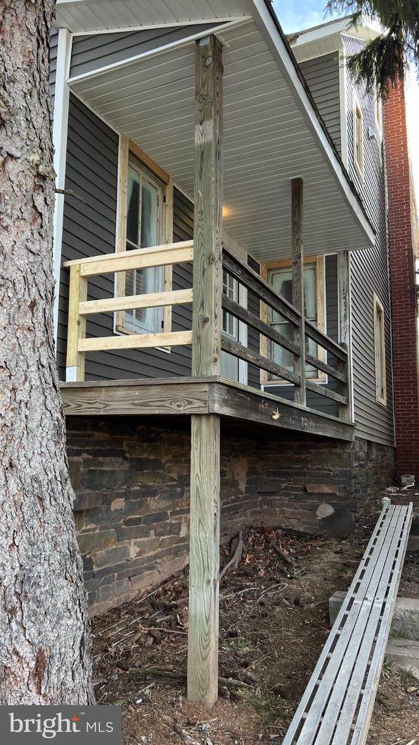 https://bt-photos.global.ssl.fastly.net/brightmls/orig_boomver_1_805321809286-2.jpg