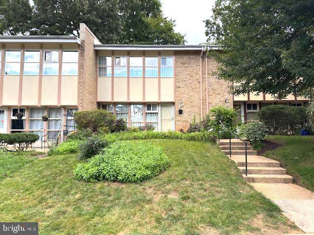 4435 Briarwood Court - Photo 1