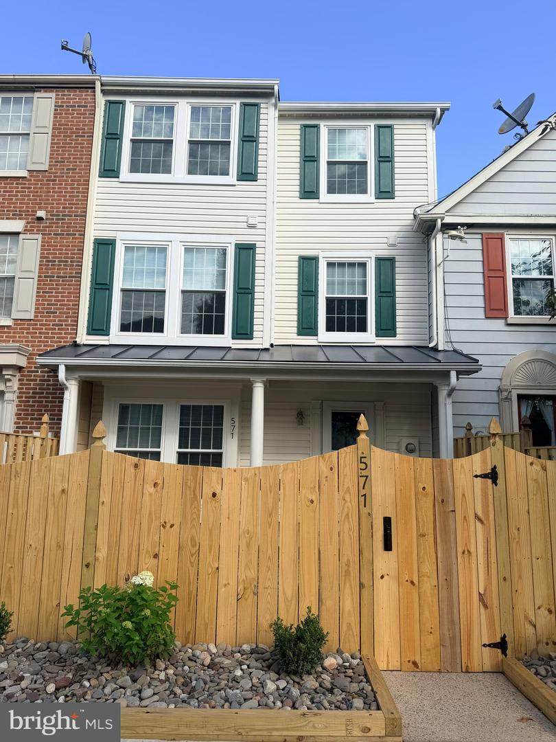 571 Boysenberry Lane - Photo 1
