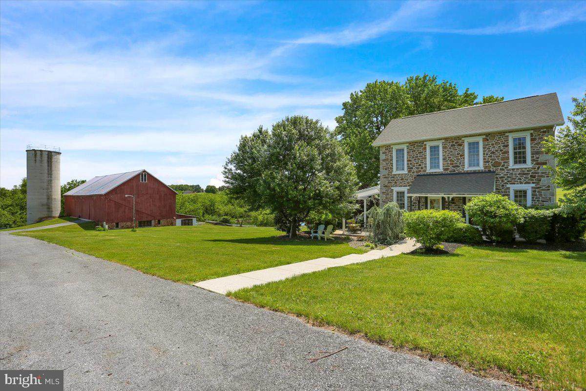739 Boar Road - Photo 1