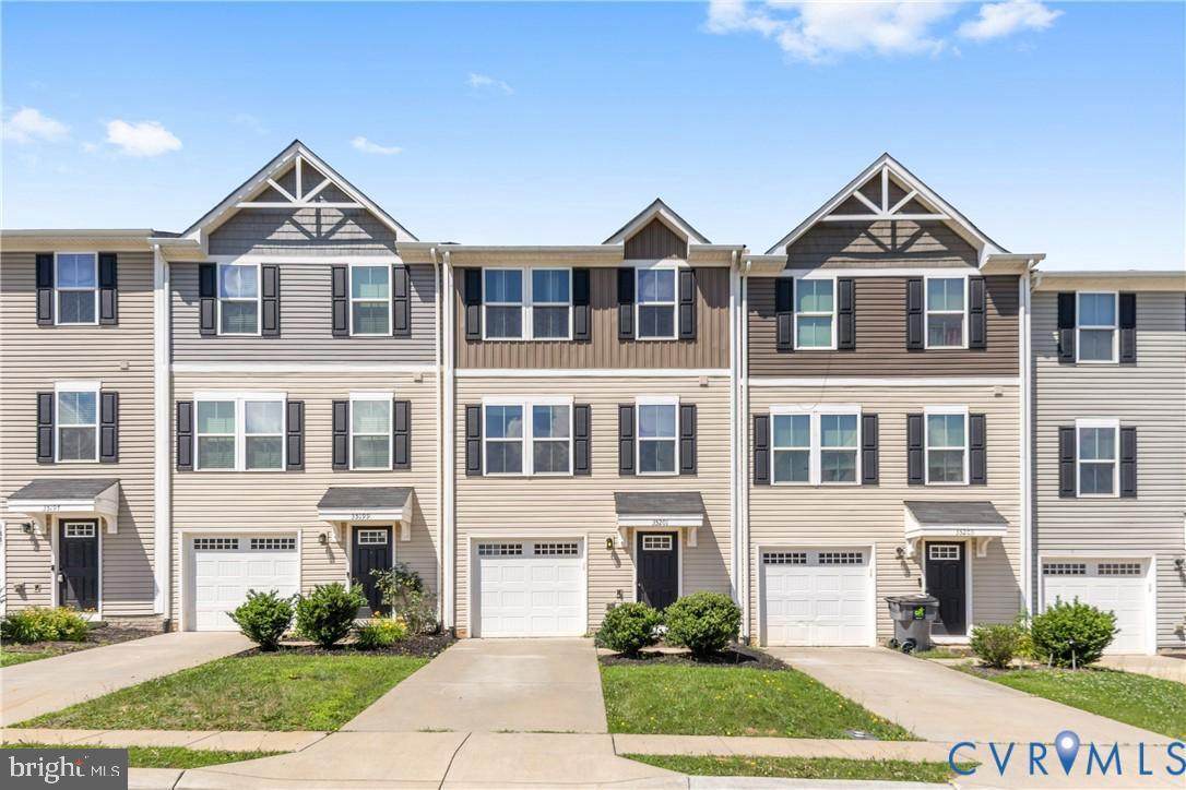 35201 Sara Court - Photo 1