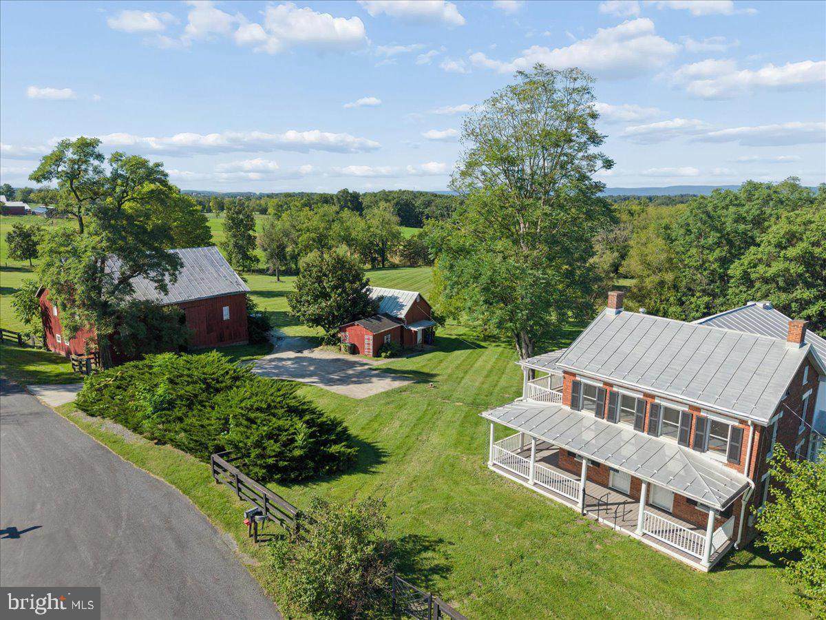 10927 Sixes Road - Photo 1