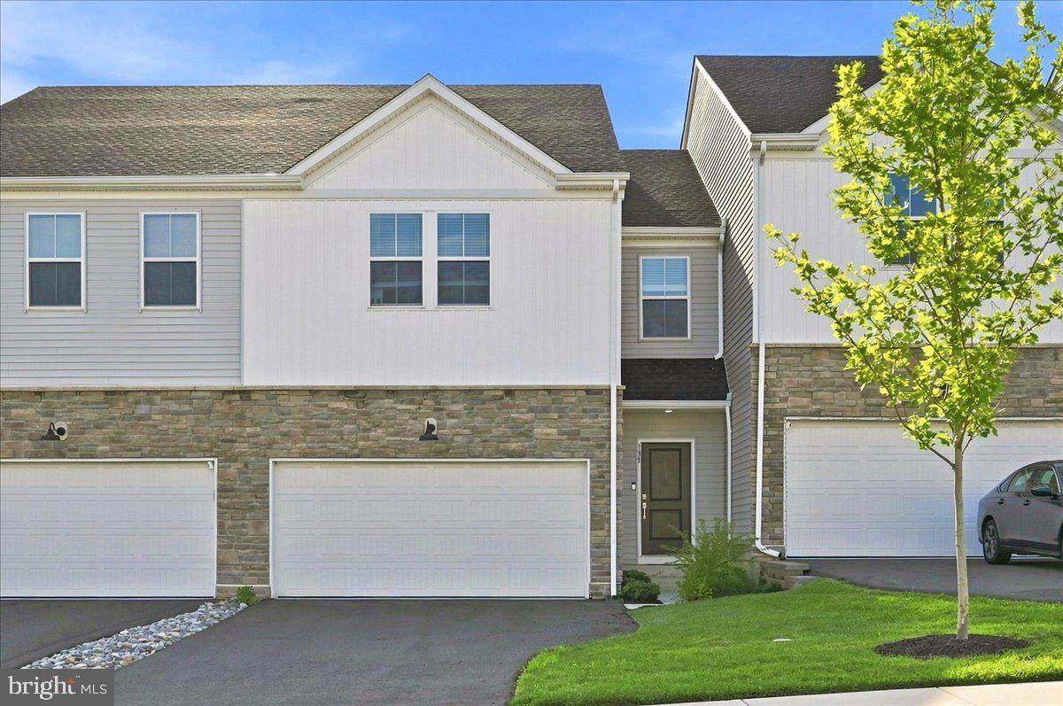 135 Painters Way - Photo 1
