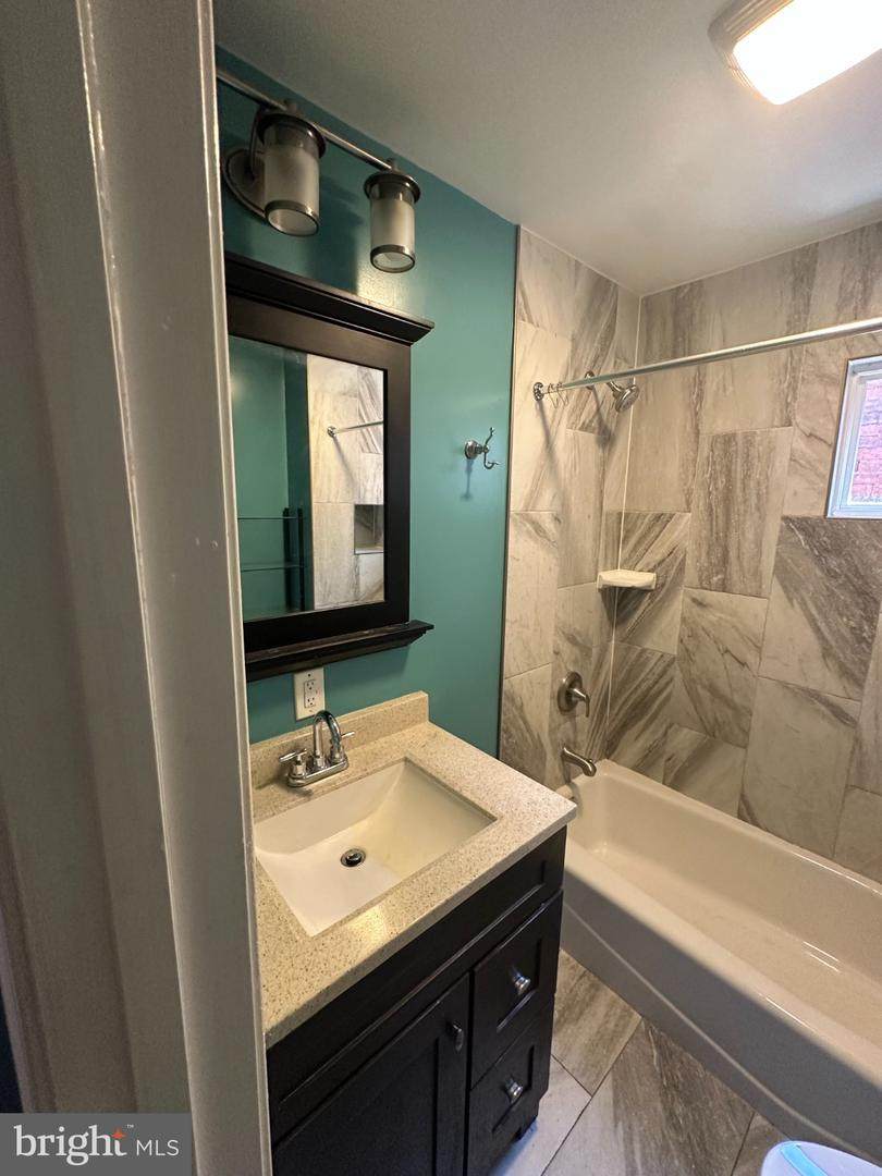 1533 6TH Street - Photo 1