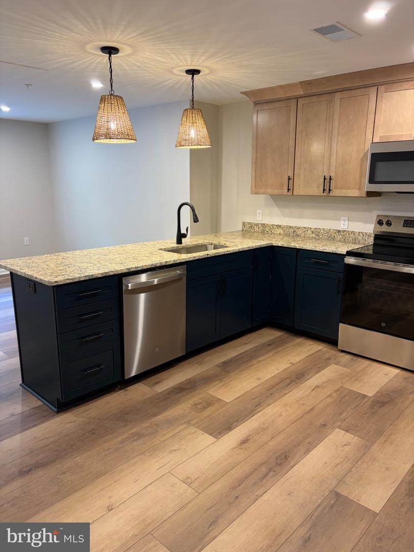 519 Amherst Street - Photo 1