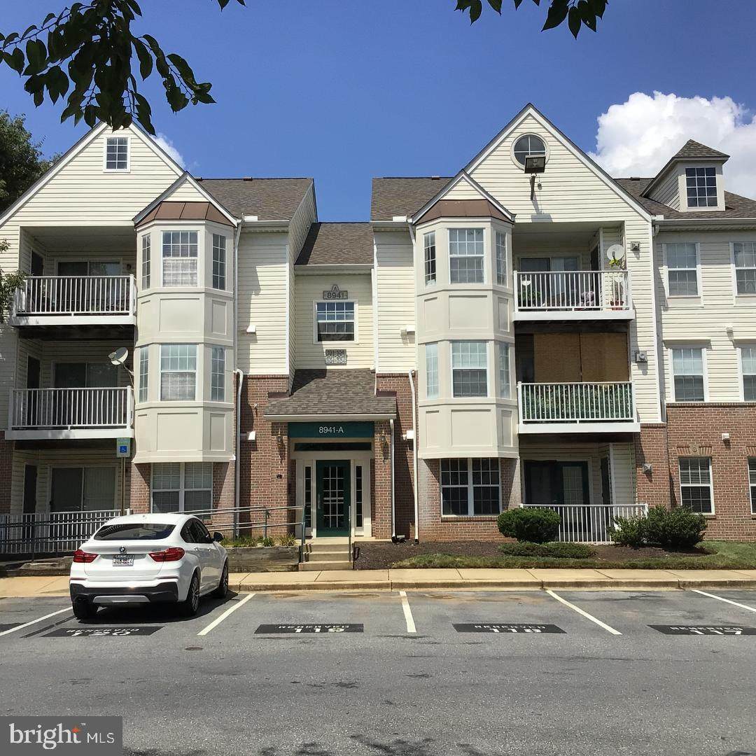 8941 Town Center Cir - Photo 1