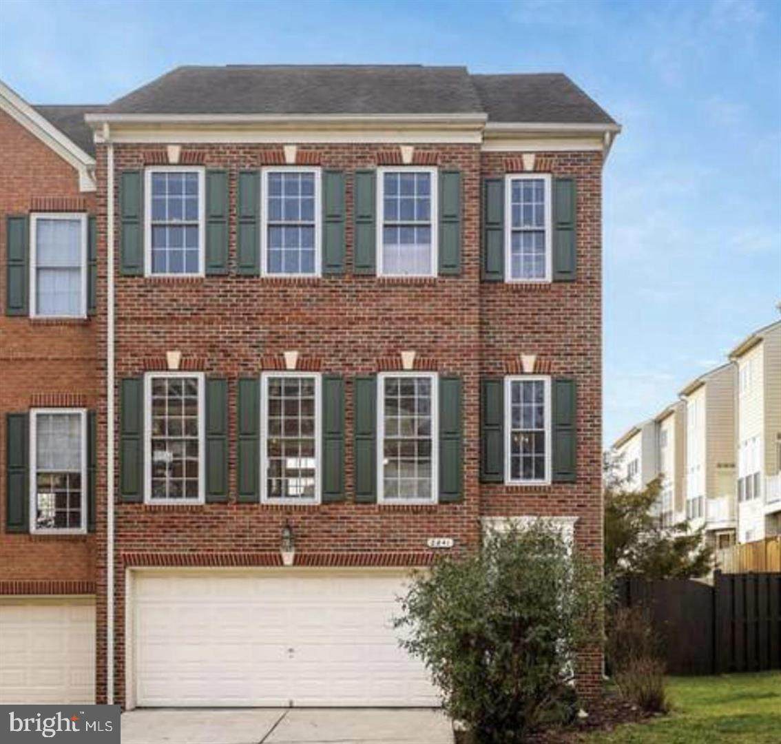 8441 Kirby Lionsdale Drive - Photo 1