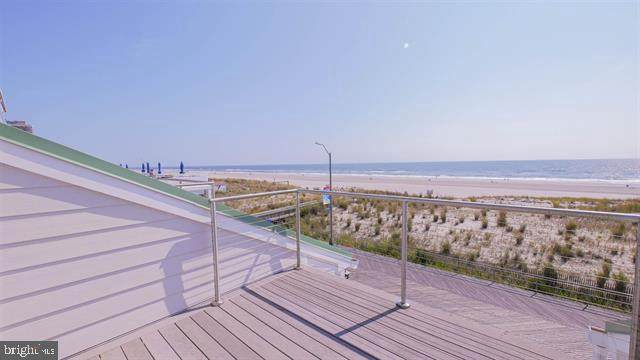5208 Boardwalk - Photo 1