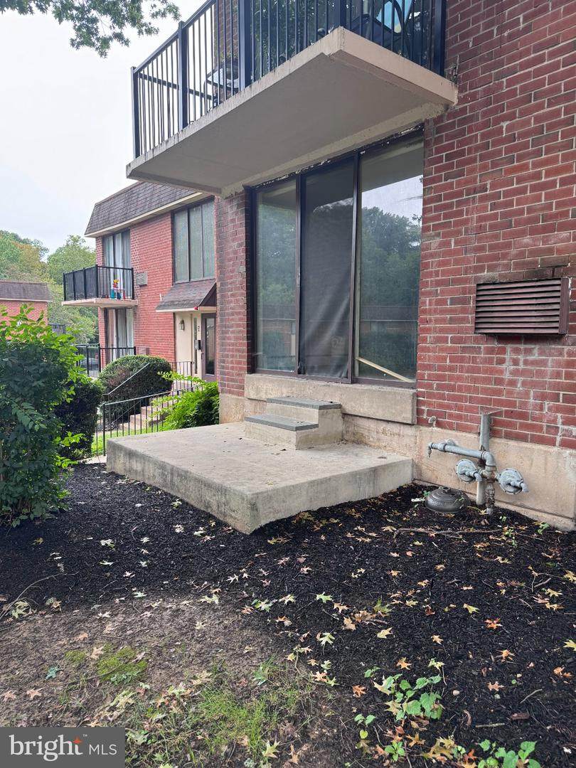 100 Glenolden Avenue - Photo 1
