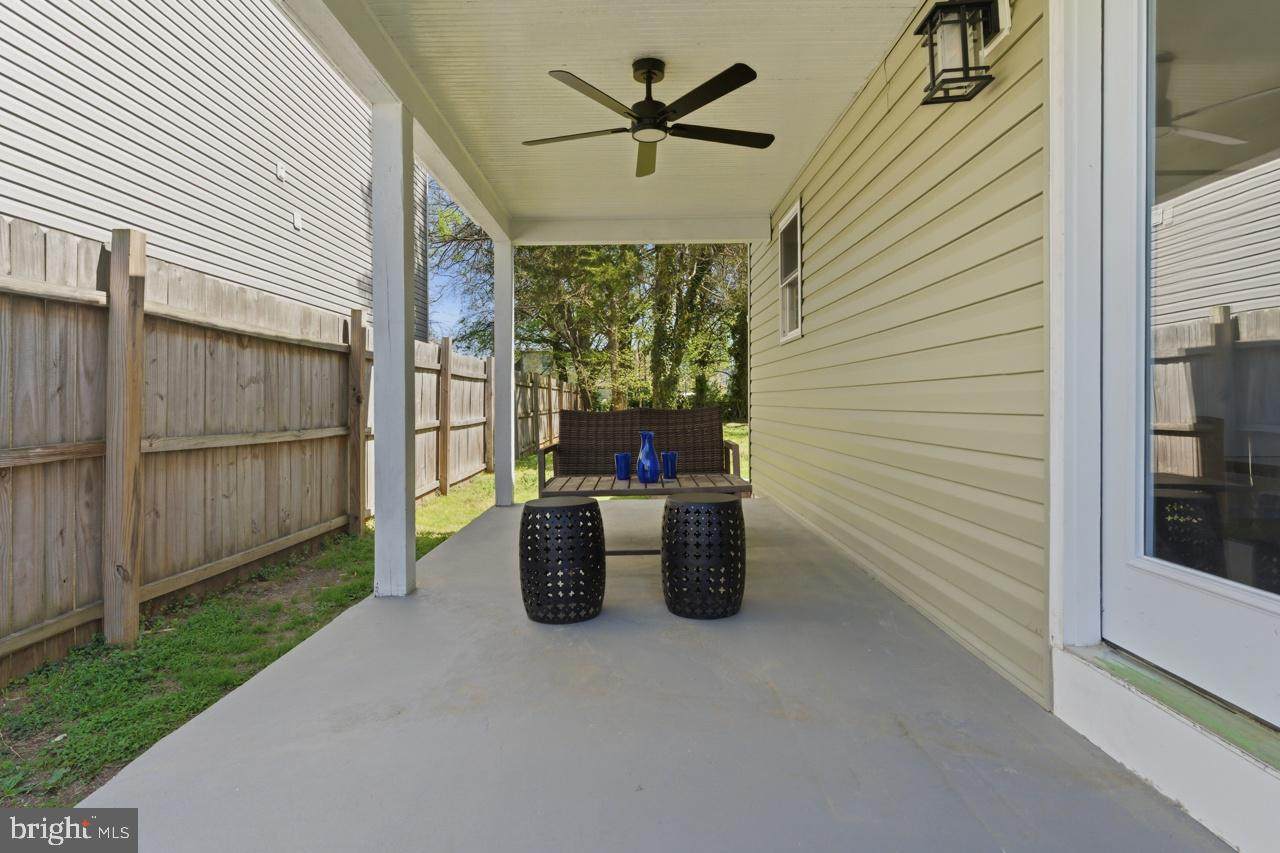 https://bt-photos.global.ssl.fastly.net/brightmls/orig_boomver_1_805346401598-2.jpg