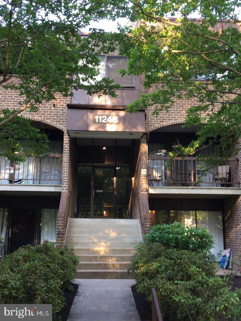 11248 Chestnut Grove Square - Photo 1