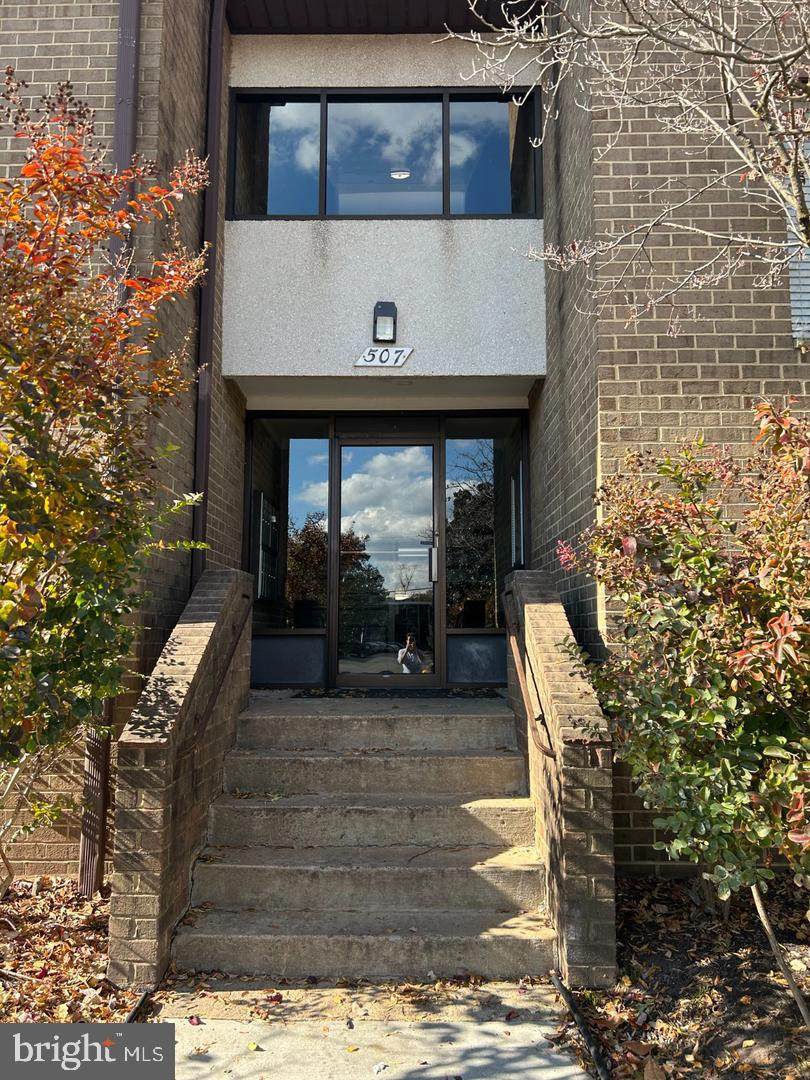 507 Florida Avenue - Photo 1