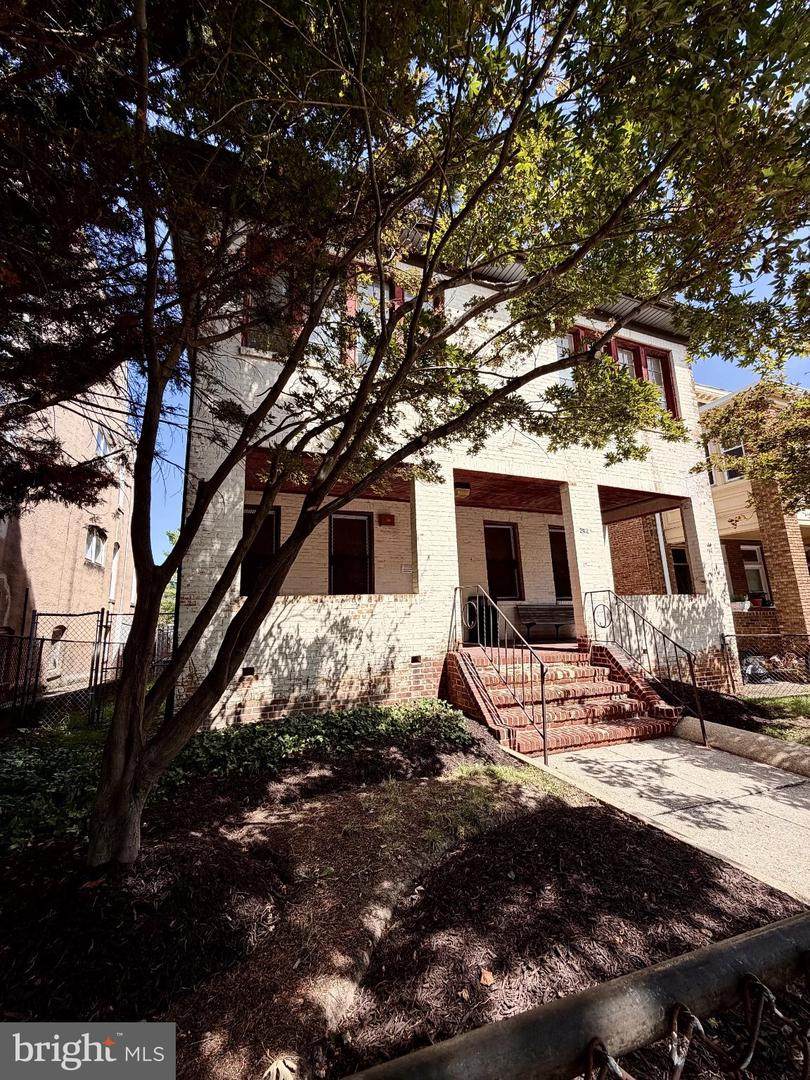 2425 Eutaw Place - Photo 1