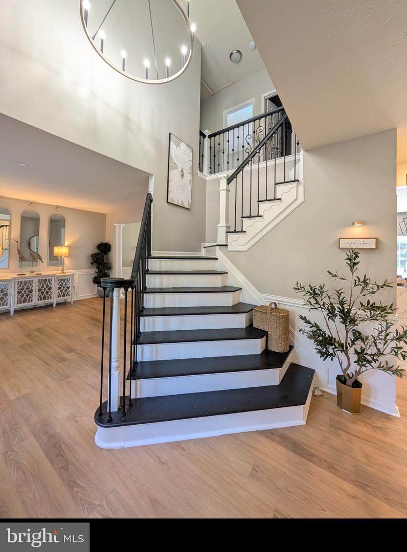 https://bt-photos.global.ssl.fastly.net/brightmls/orig_boomver_1_805360357186-2.jpg