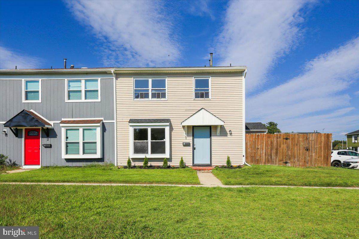 1 Lawrence Court - Photo 1